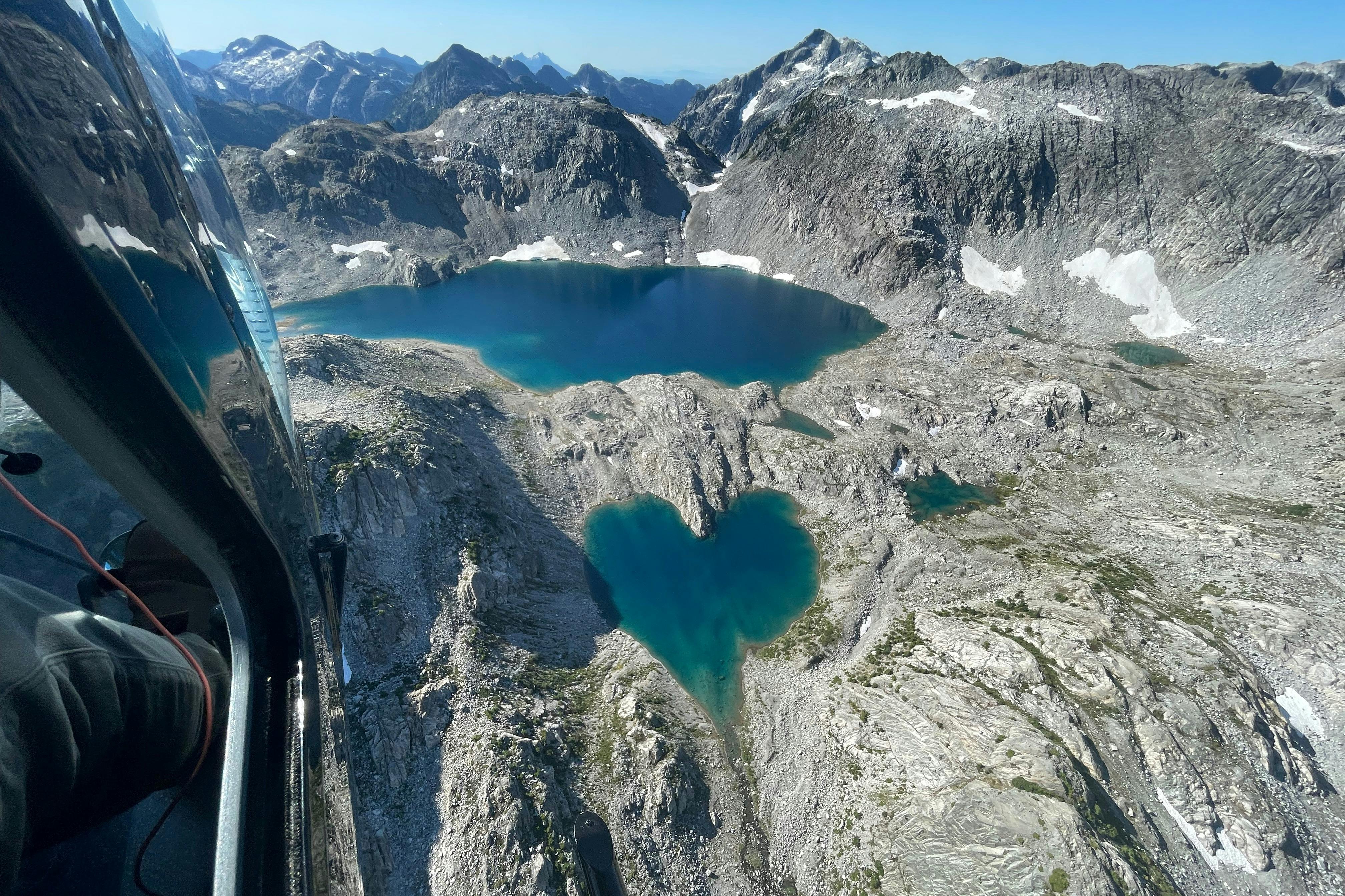 브리티시컬럼비아주 오지의 아름다운 알파인 호수. 인구: 0