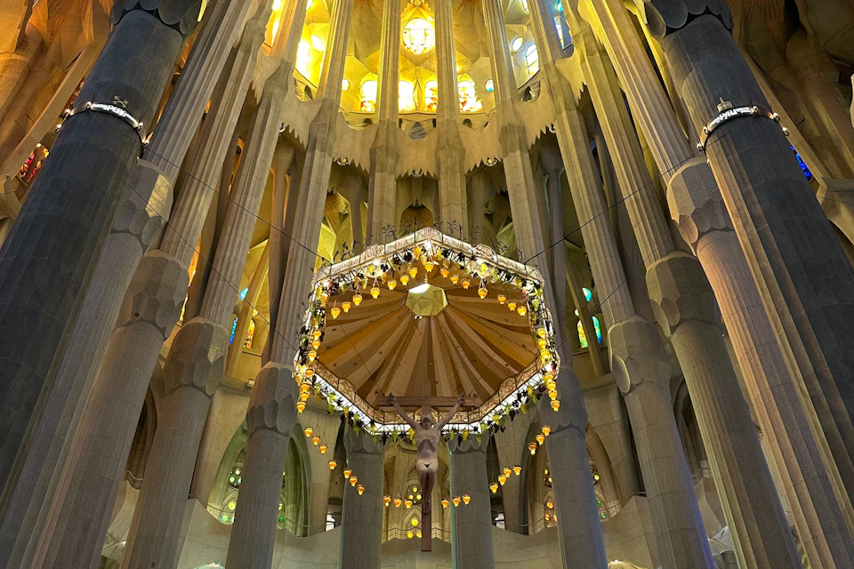 Interior of the Sagrada Familia - Baldaquin