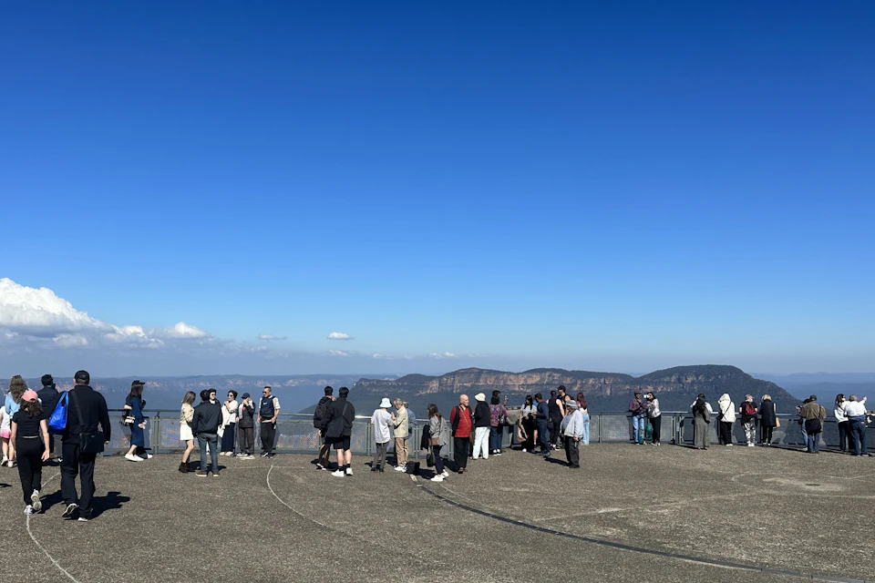 Enjoy the incredible views at the less crowded Cahill's Lookout