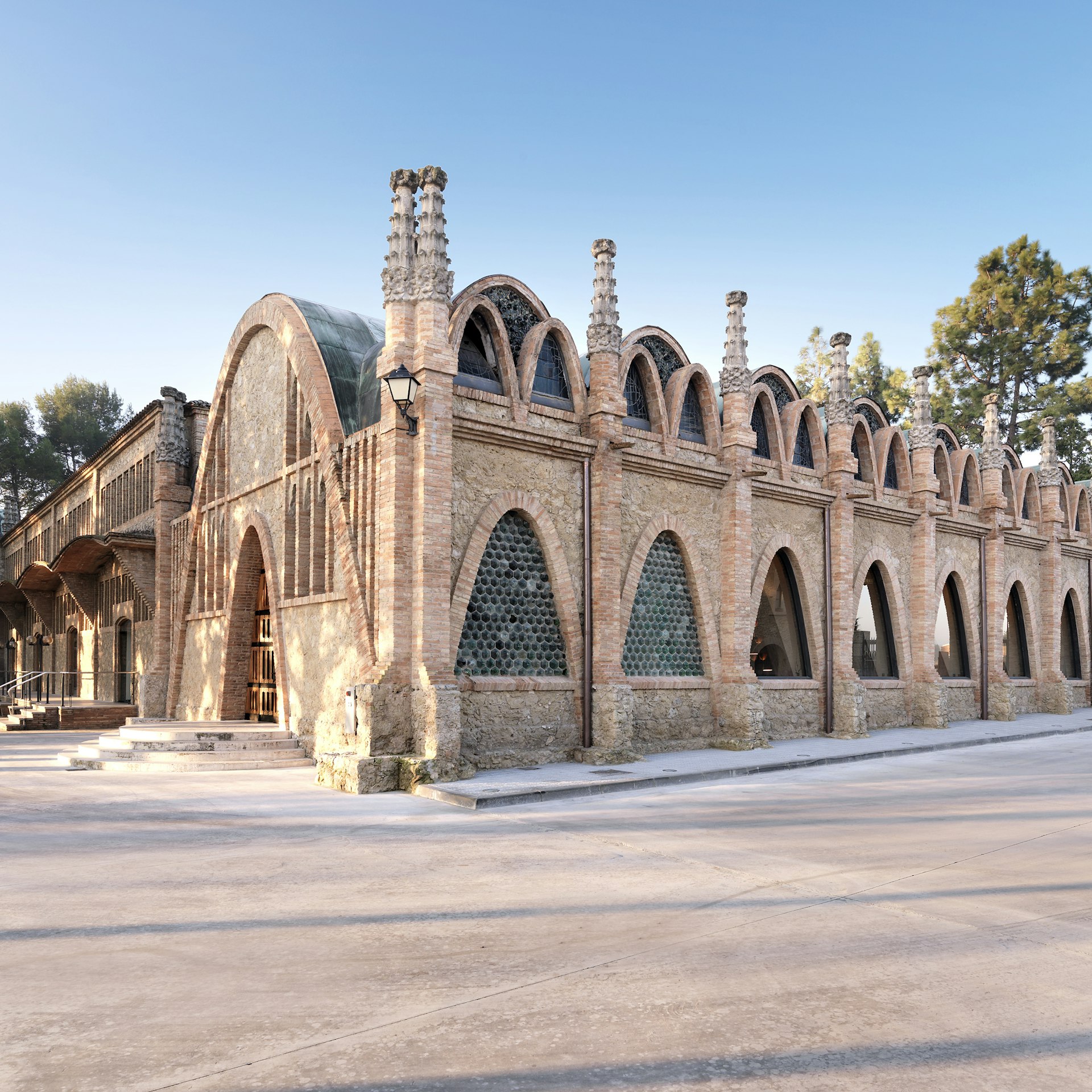 Codorníu Winery: Guided Tour + Cava & Appetizers Tasting