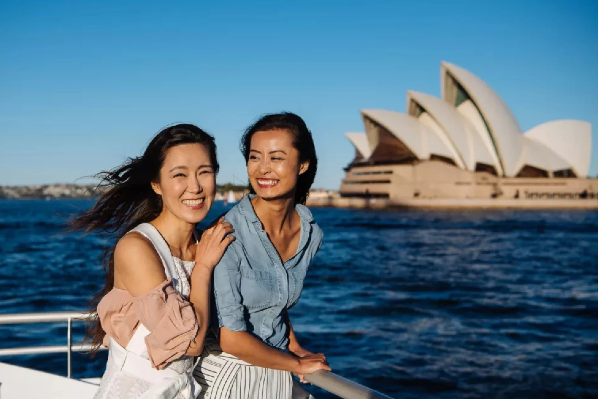 Sydney Harbour: Captain Cook Classic Harbour or Rocket Sightseeing Cruise