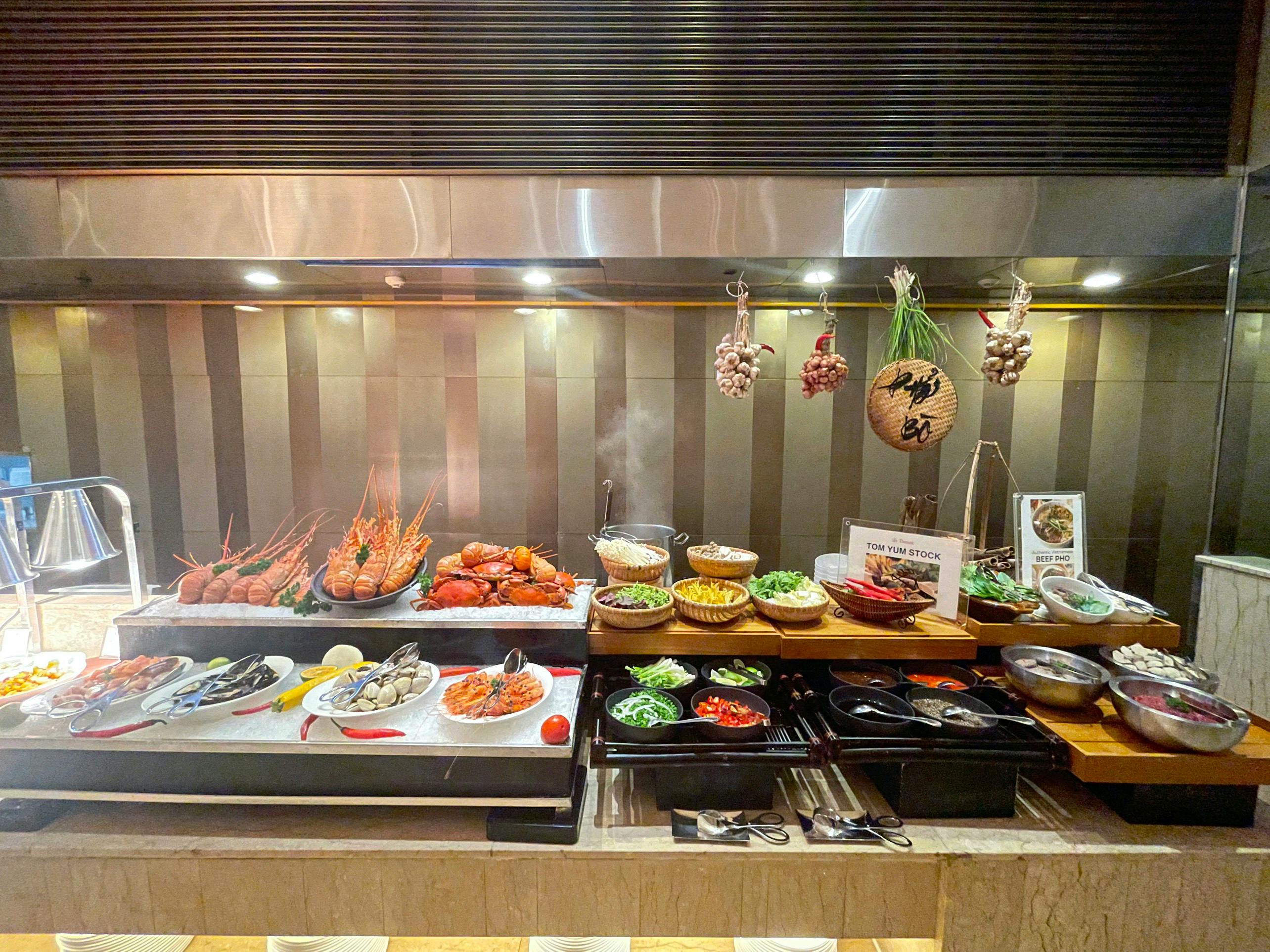 Seafood Buffet at Hotel Nikko Saigon: Seafood Buffet Dinner