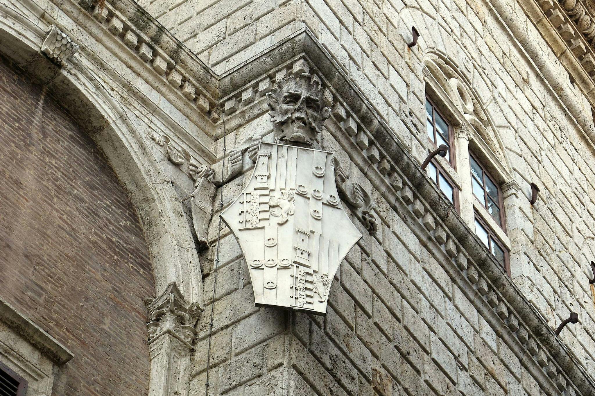 Palazzo Piccolomini