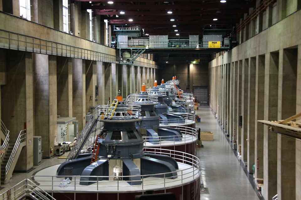 Las Vegas VIP Hoover Dam Tour with Guided Off-Road Adventure