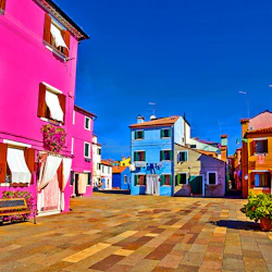 Murano, Burano & Torcello: Guided Boat Tour + Glass-blowing Demonstration