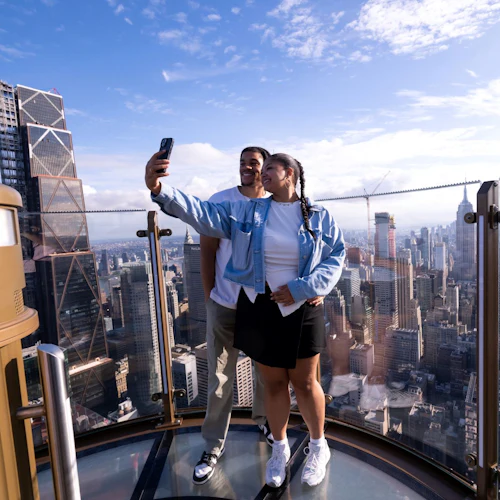Rockefeller Center & Top of the Rock: Holiday VIP Pass - Photo 11