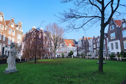 アムステルダムの歴史の秘密：グルメのおすすめ付きガイド付きツアー(即日発券)