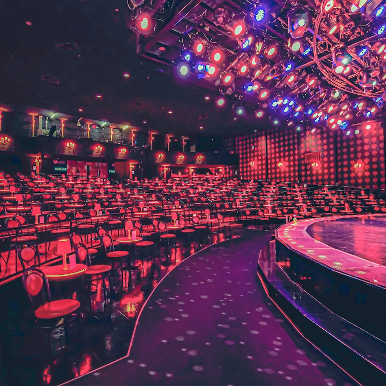 Bangkok: Calypso Cabaret Show in Bangkok β Tiqets