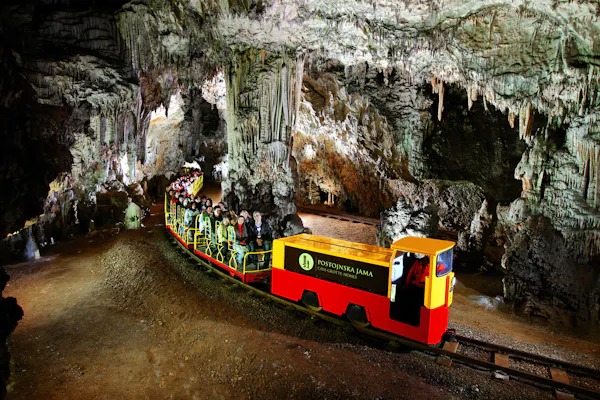 Ljubljana, Grotte de Postojna & Château de Predjama : Excursion depuis Zagreb
