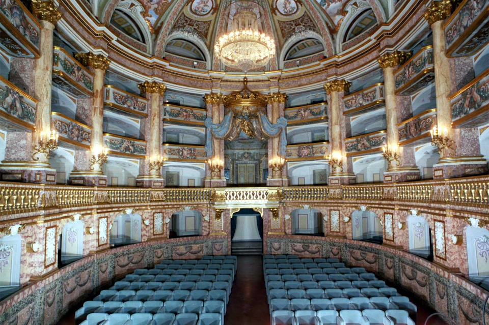Court Theater