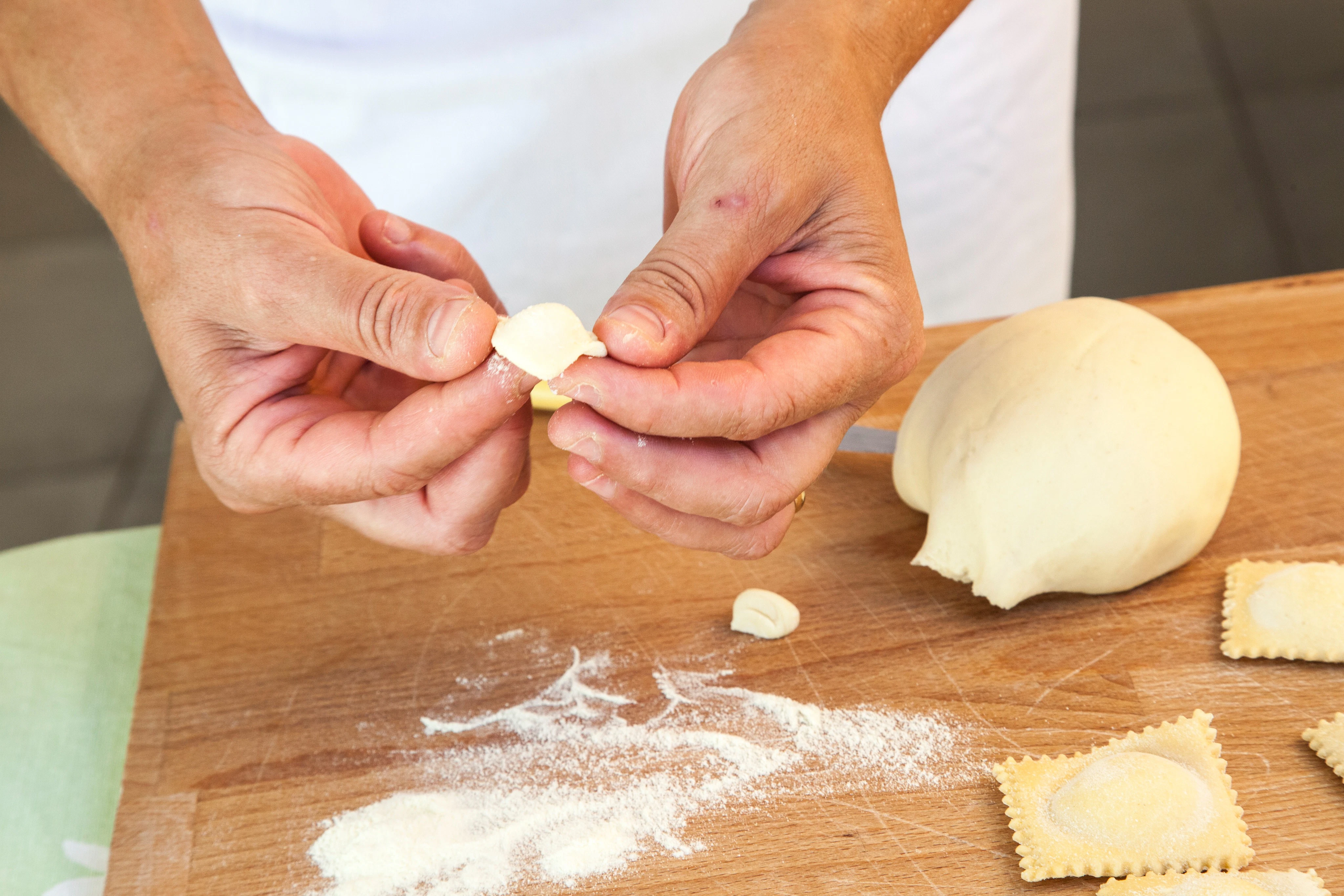 Naples: Small Group Pasta and Tiramisu Class with 4-Course Meal