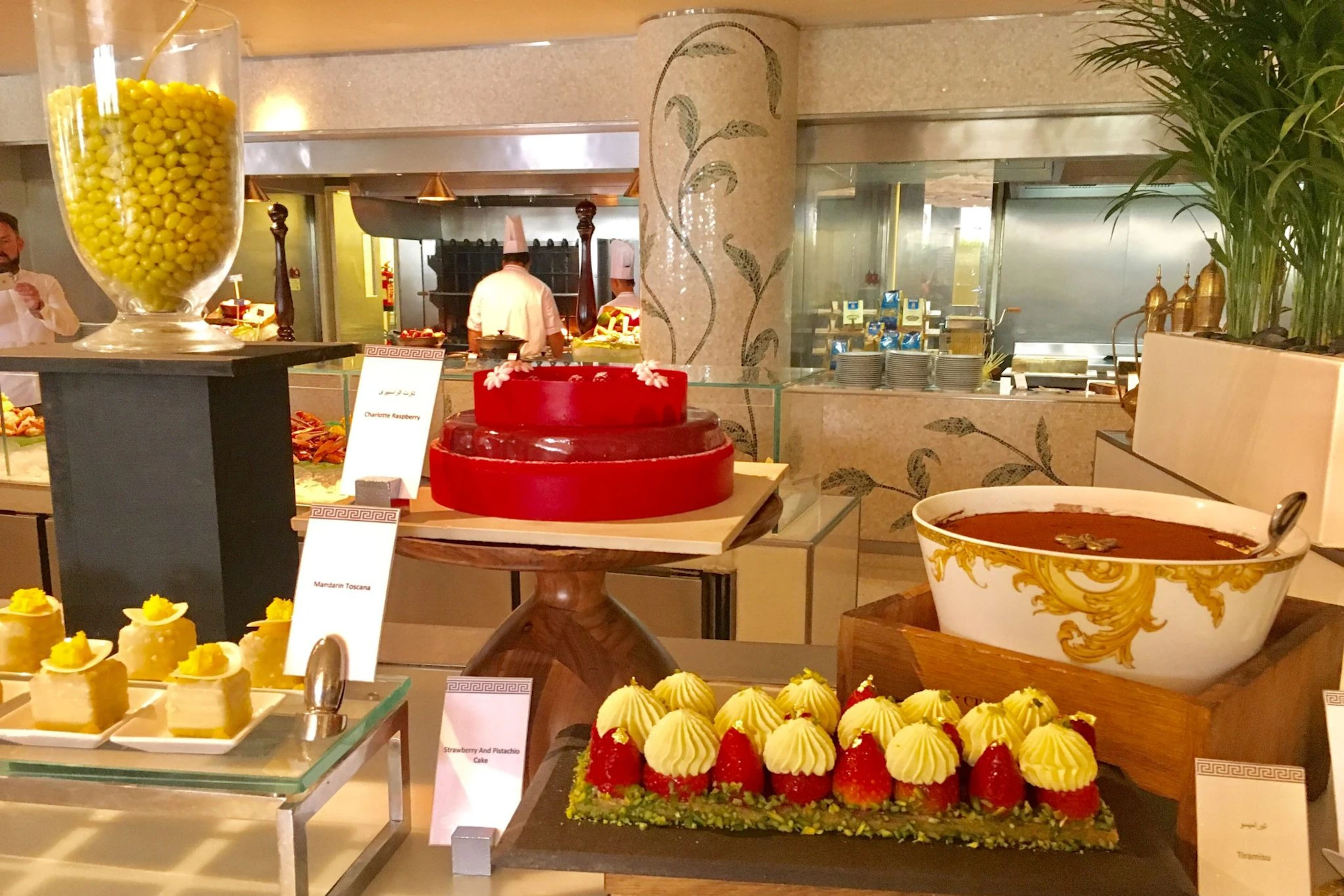 Breakfast at Giardino Palazzo Versace