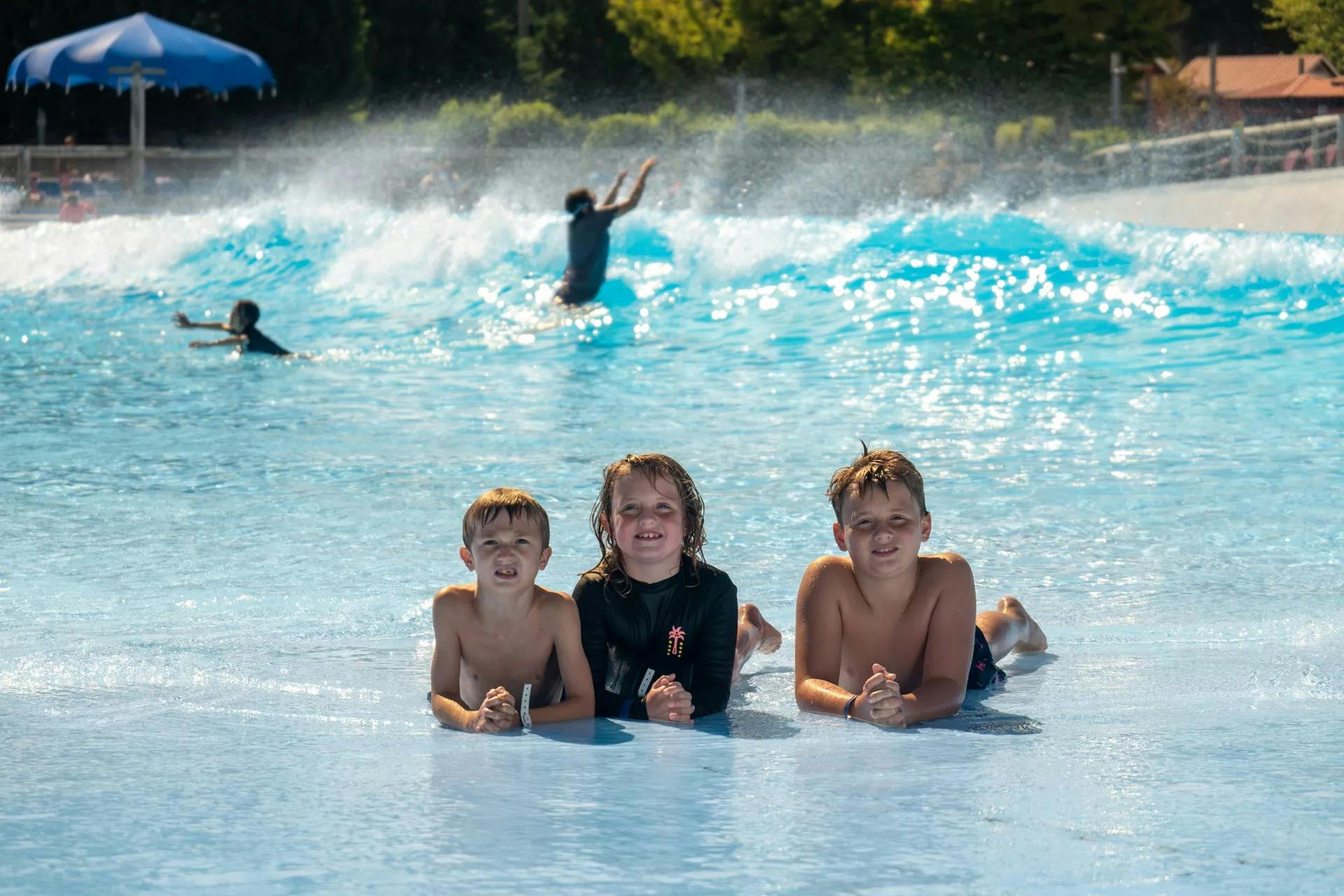 Wet 'n Wild Emerald Pointe Waterpark: Entry Ticket 2