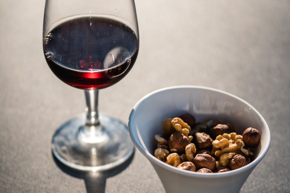 Γευσιγνωσία κρασιού με αποξηραμένα φρούτα