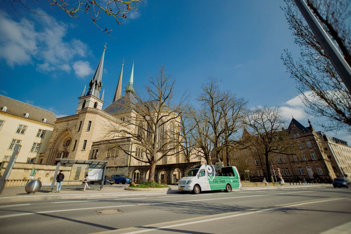 Visite de la ville à proximité de la cathédrale Notre-Dame