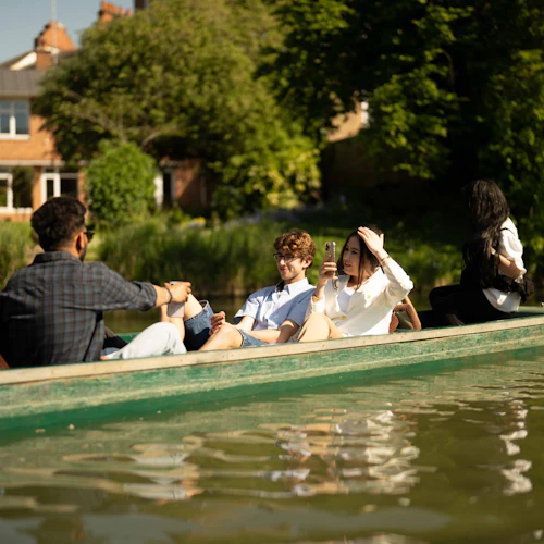 Oxford University Punting Tour Led By University Students - Photo 2