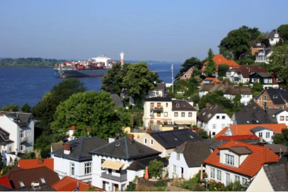 Blankenese Elbe view