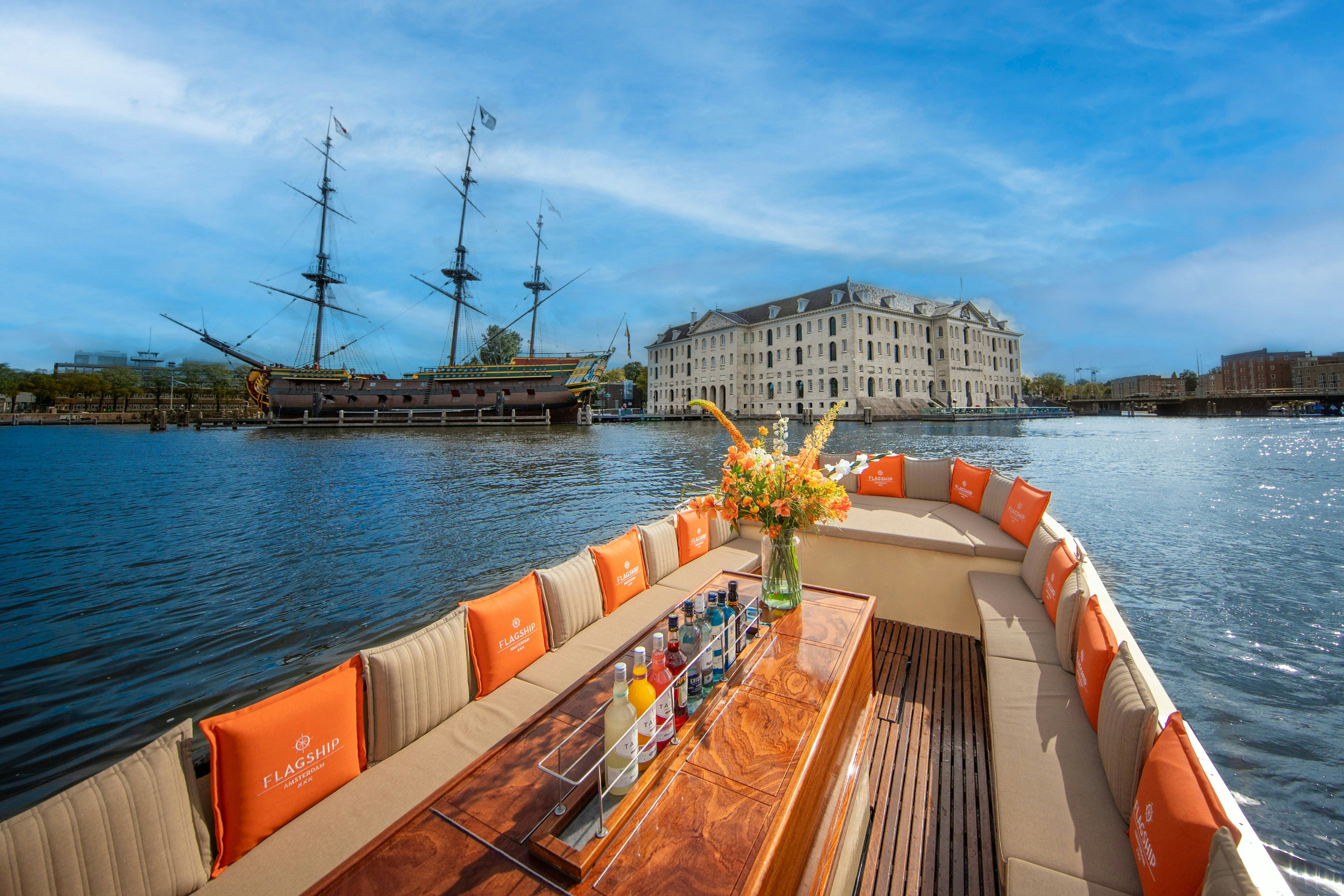 Luxury Cruise with Onboard Bar by Flagship