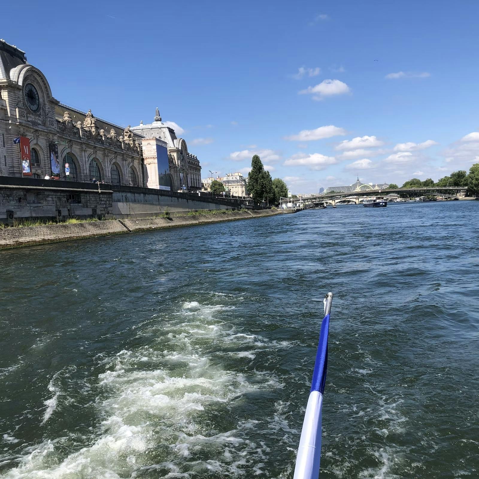 리버보트 셔틀 서비스