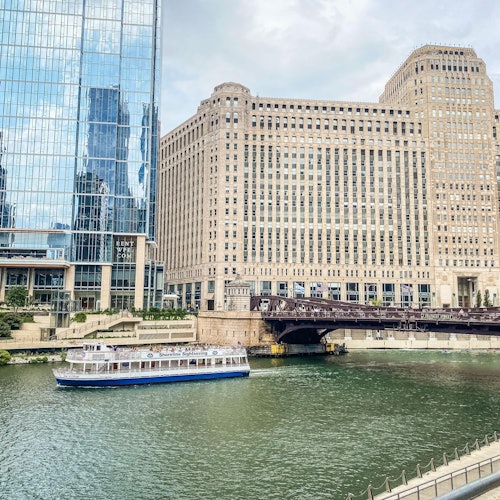 Chicago: Architecture River Cruise From Michigan Avenue