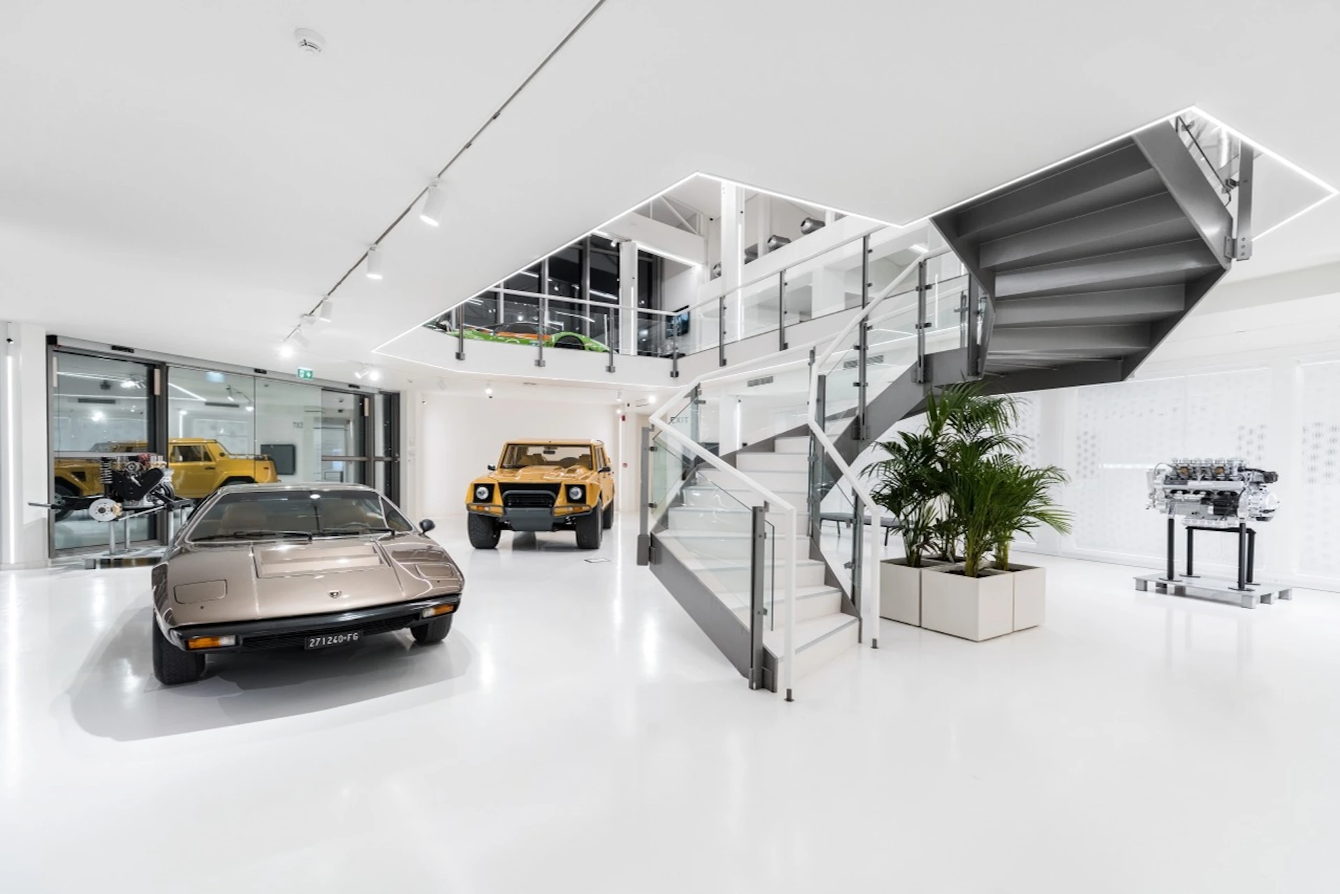 LAMBORGHINI CARS