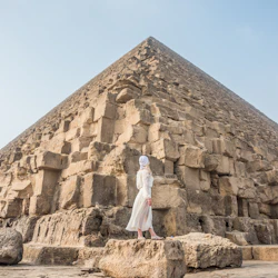 Giza Pyramids, Sphinx & Grand Egyptian Museum: Guided Tour + Transport + Lunch 4