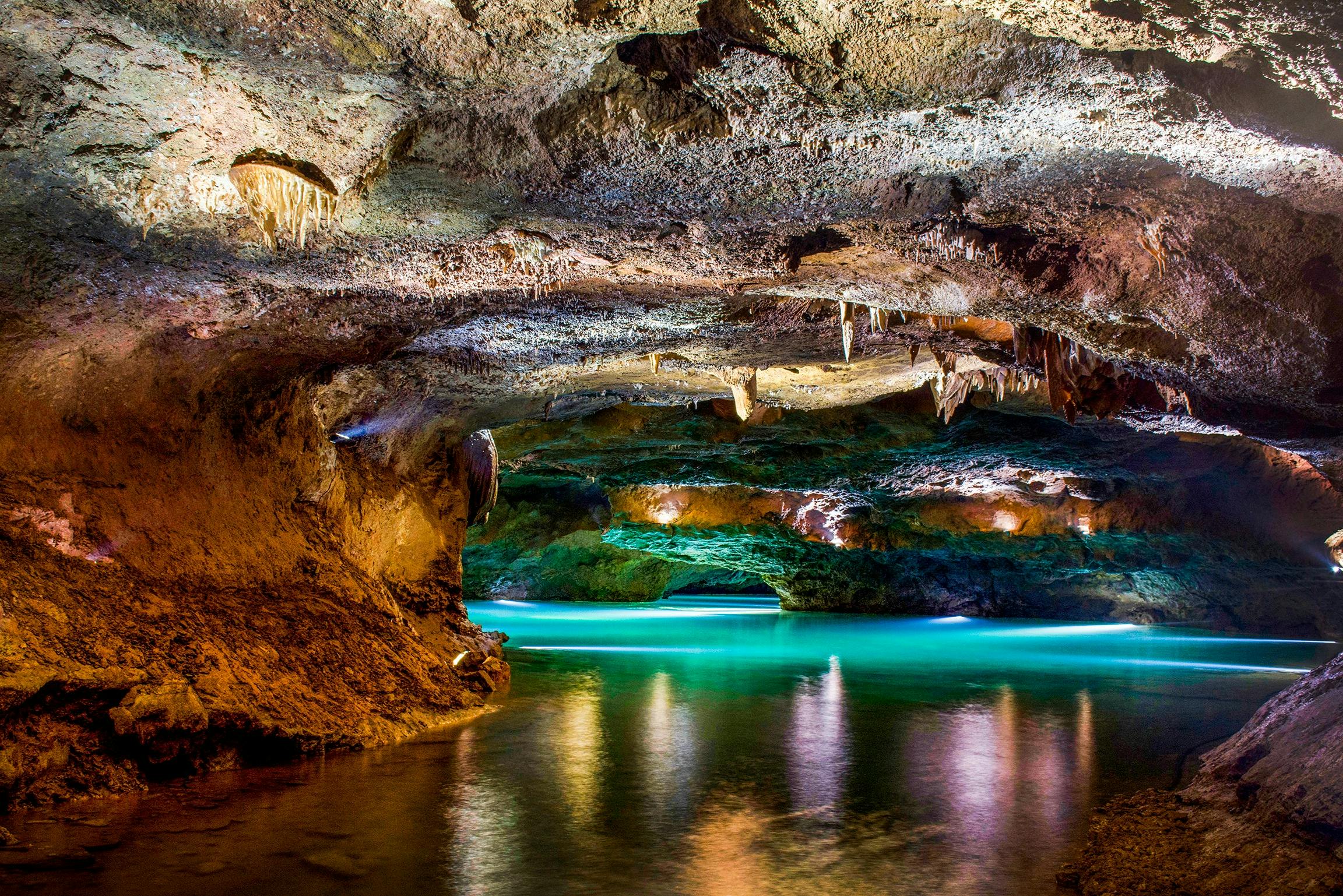 Μέσα στις Σπηλιές του Σαν Χοσέ
