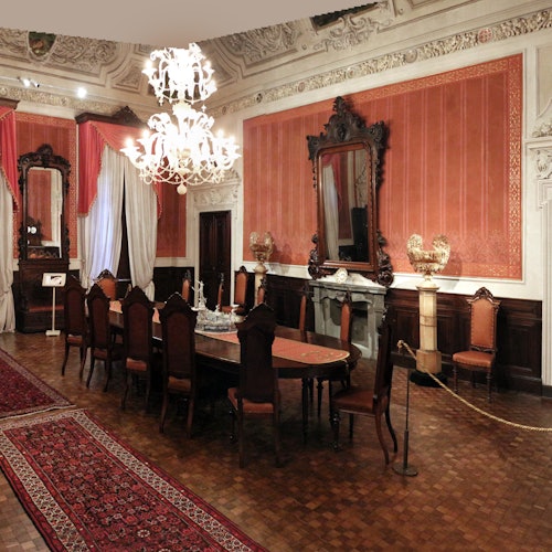 Palazzo Blu: Colección Permanente y Exposición Temporal