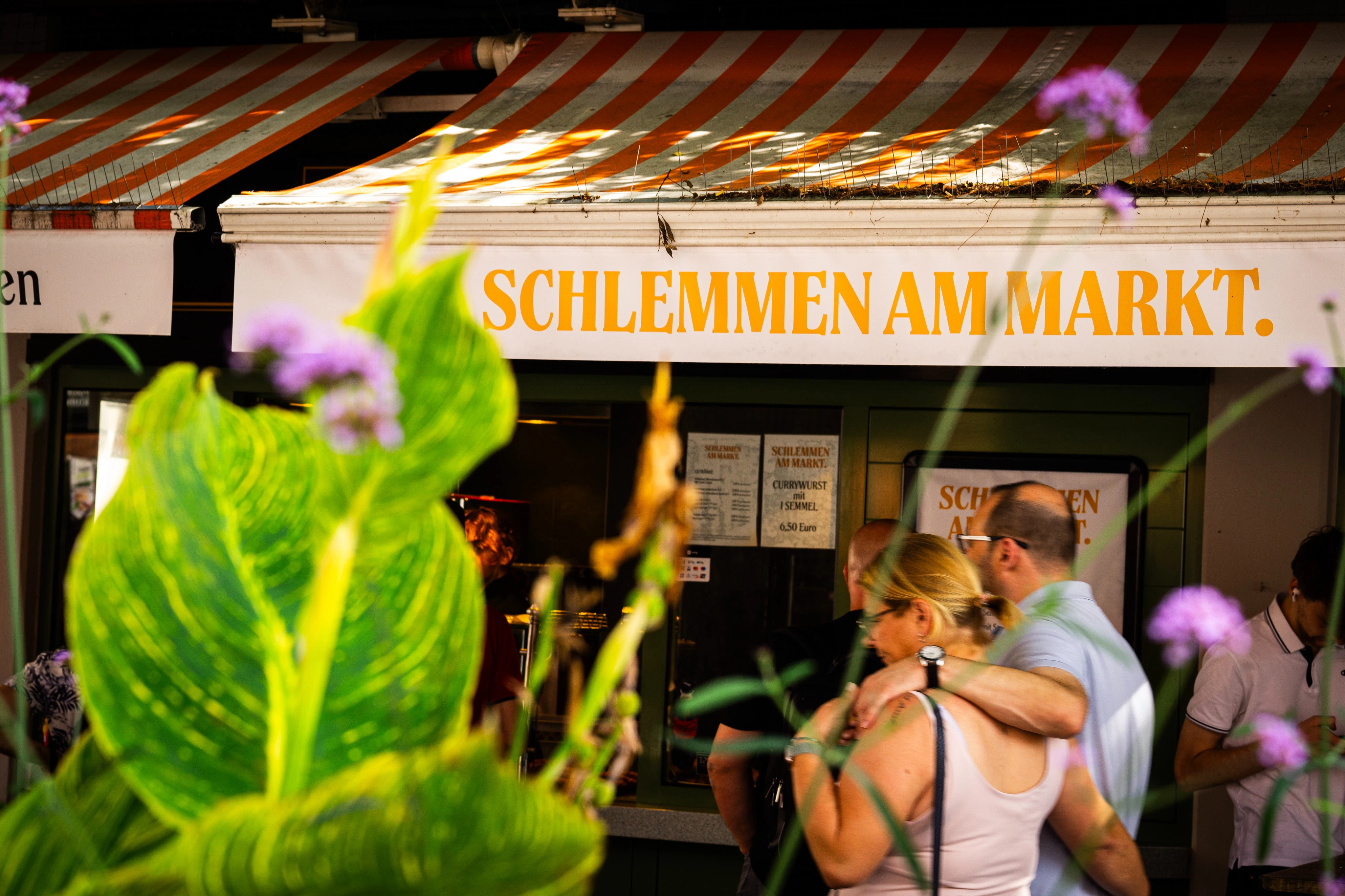 Munich: Viktualienmarkt Guided Food Tour