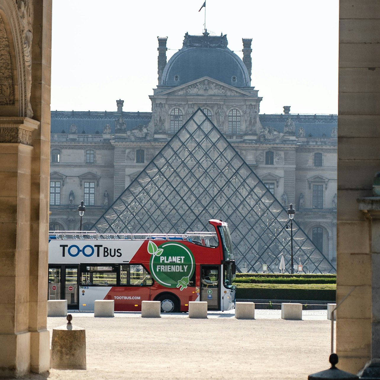 Tootbus Paris: Bus turístico + Tour nocturno en bus - Alojamientos en Paris