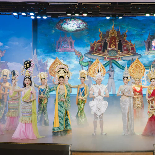 Bangkok Golden Dome Cabaret Show: bilhete sem filas - Photo 4