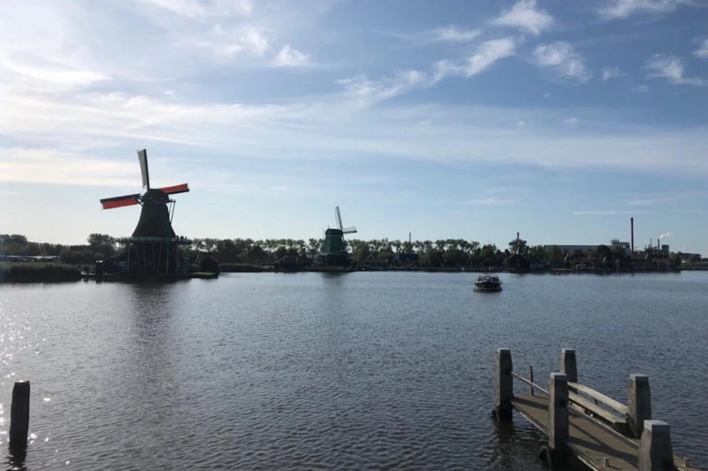 Zaanse Schans & Volendam: Private Guided Tour + Transport