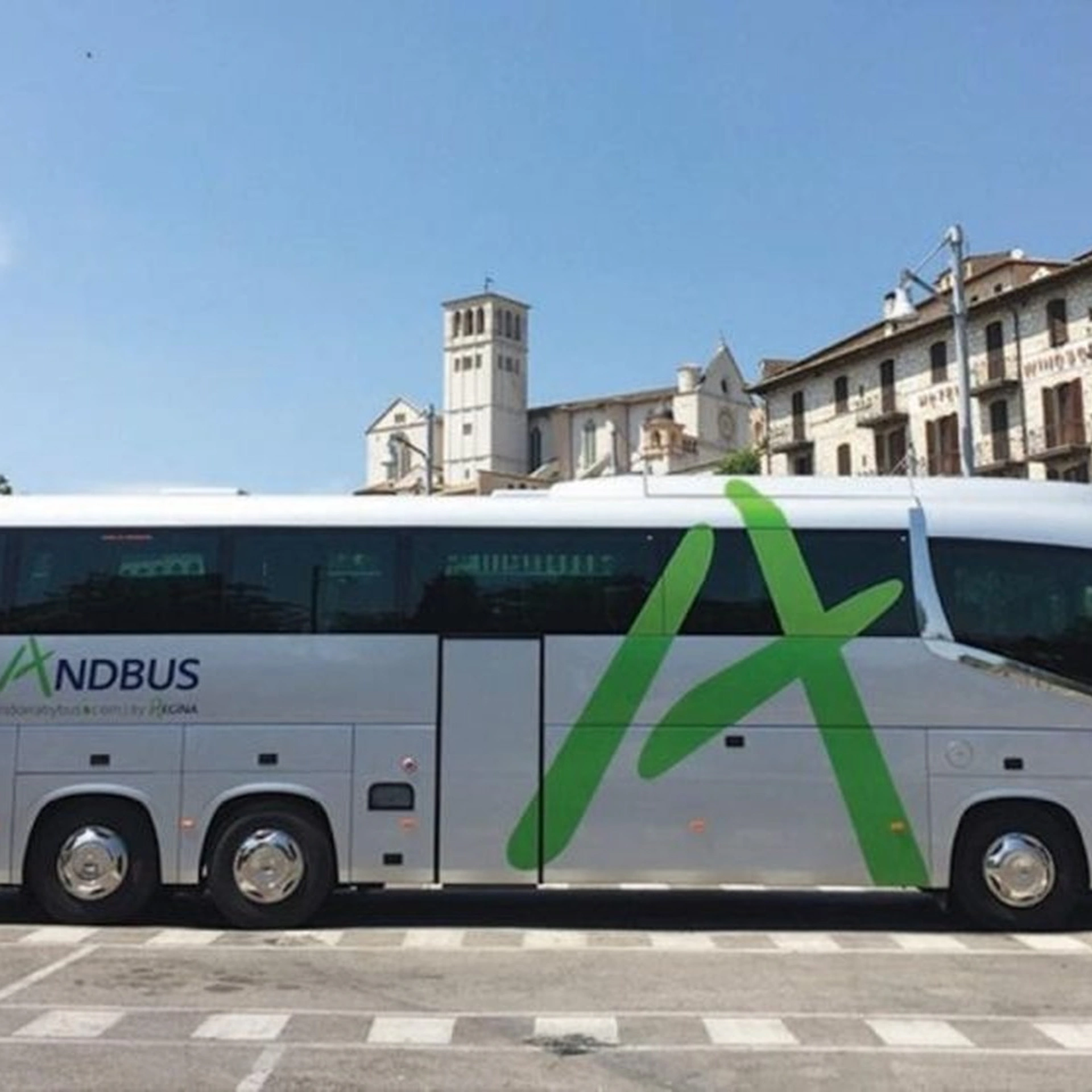 Des d'Andorra la Vella: trasllat en autobús d'anada a Barcelona