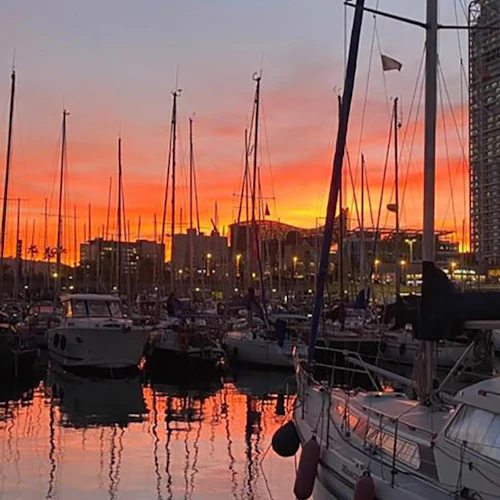 Barcelona: 2-Hr Sunset Sailing Trip with Drinks & Snacks - Photo 9