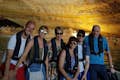 Групповая фотосессия в пещере Бенаги