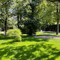 Žižkov Television Tower: Minigolf 4