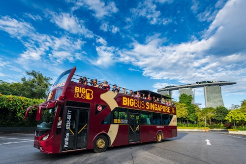 Big Bus シンガポール：オープントップバスによるナイトツアー(即日発券)
