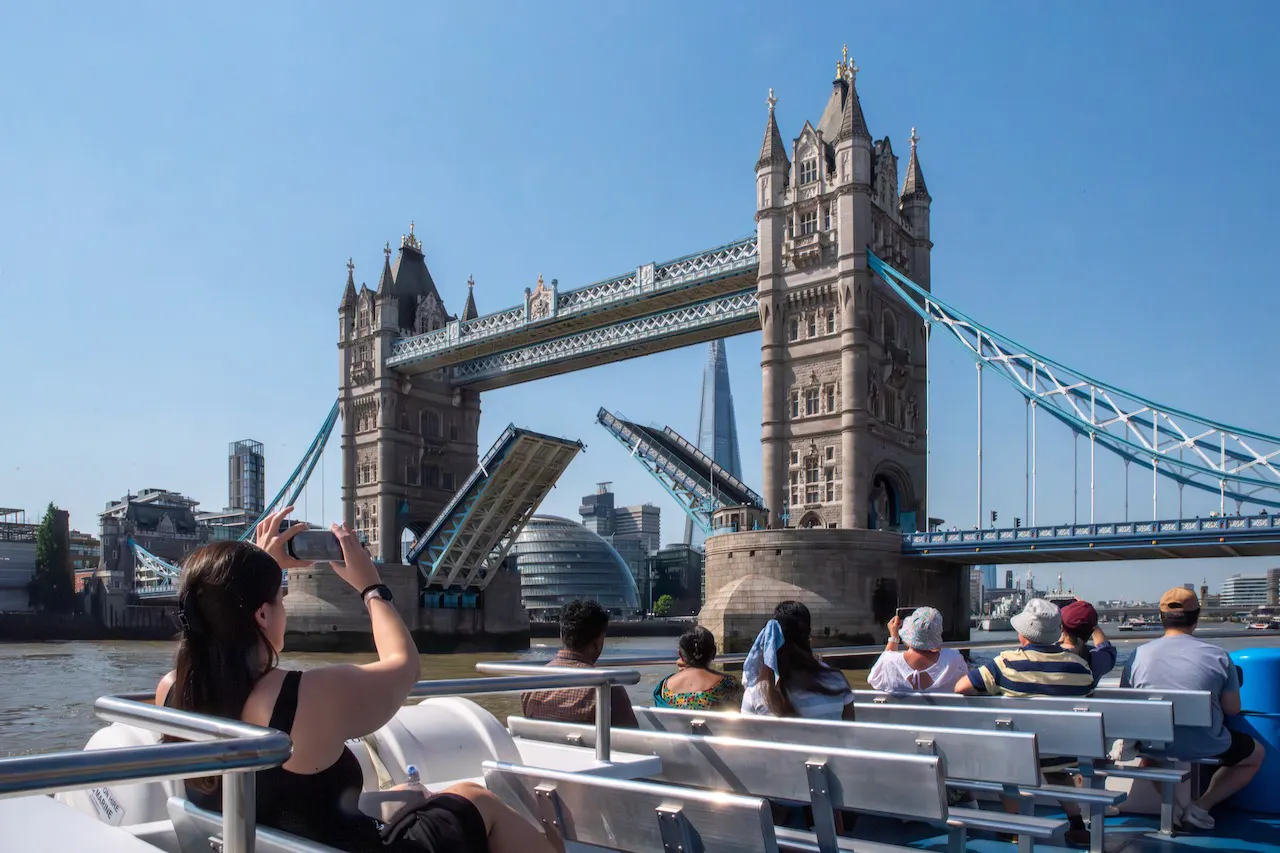 Londen: Rondvaart over de Theems van Westminster naar Tower Bridge