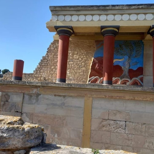 Salta la cola - Visita Privada al Palacio de Cnosos y la Cueva de Zeus