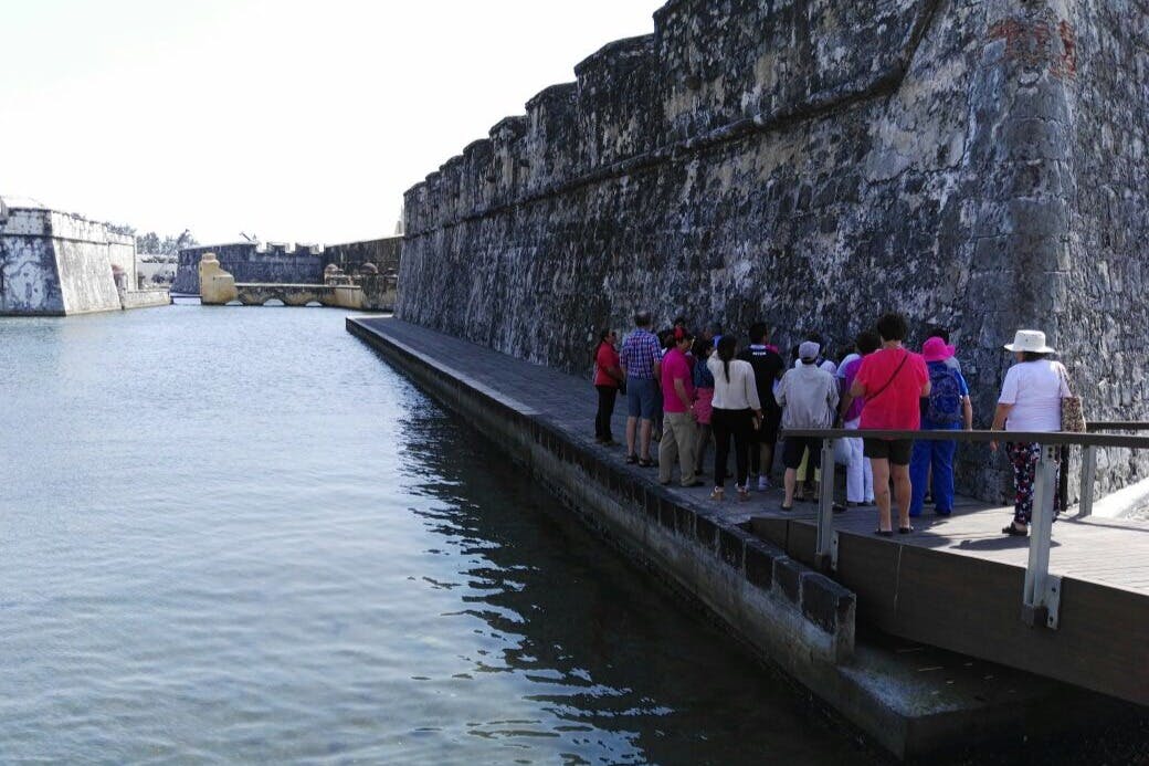 Guided tour of the exterior of San Juan de Ulua