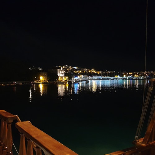 Crucero nocturno por Dubrovnik en una réplica de barco del siglo XVI
