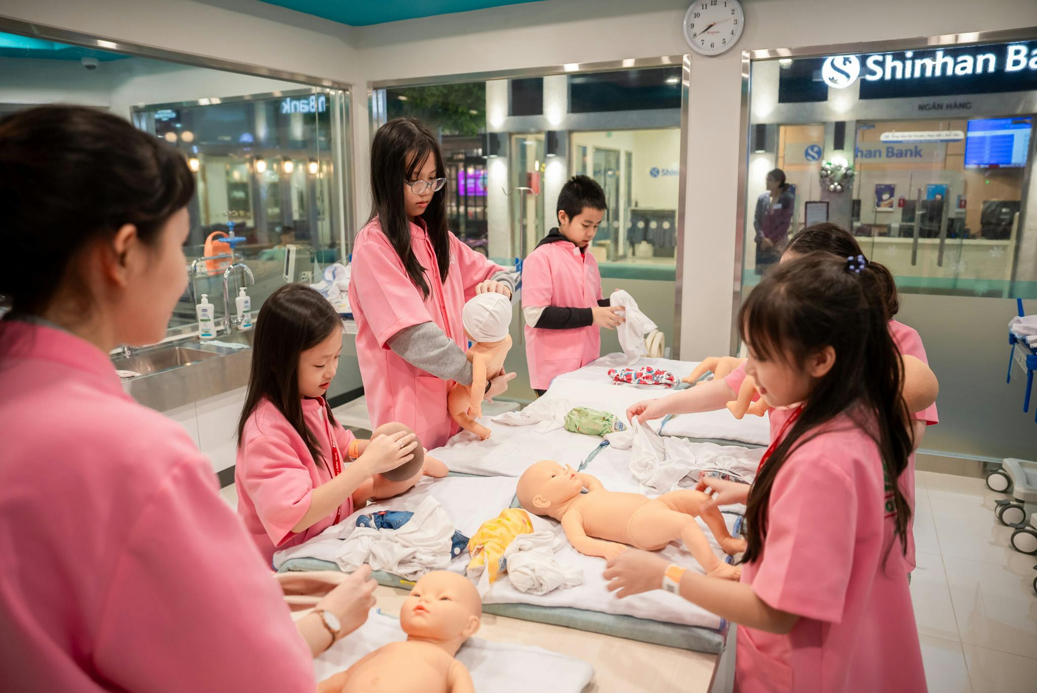 KidZania Hanoi: Toegangskaart voor een hele dag
