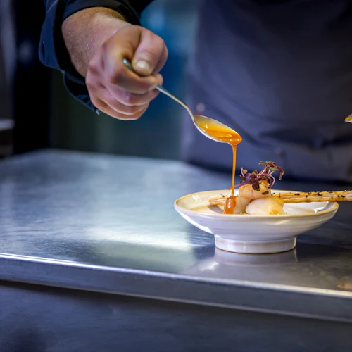 Seine River: Lunch Cruise with 3-Course Gourmet Meal - Photo 8