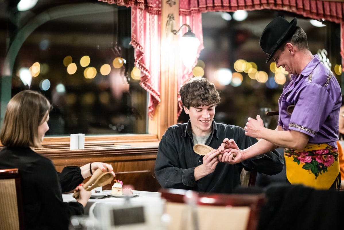 エンターテイメント