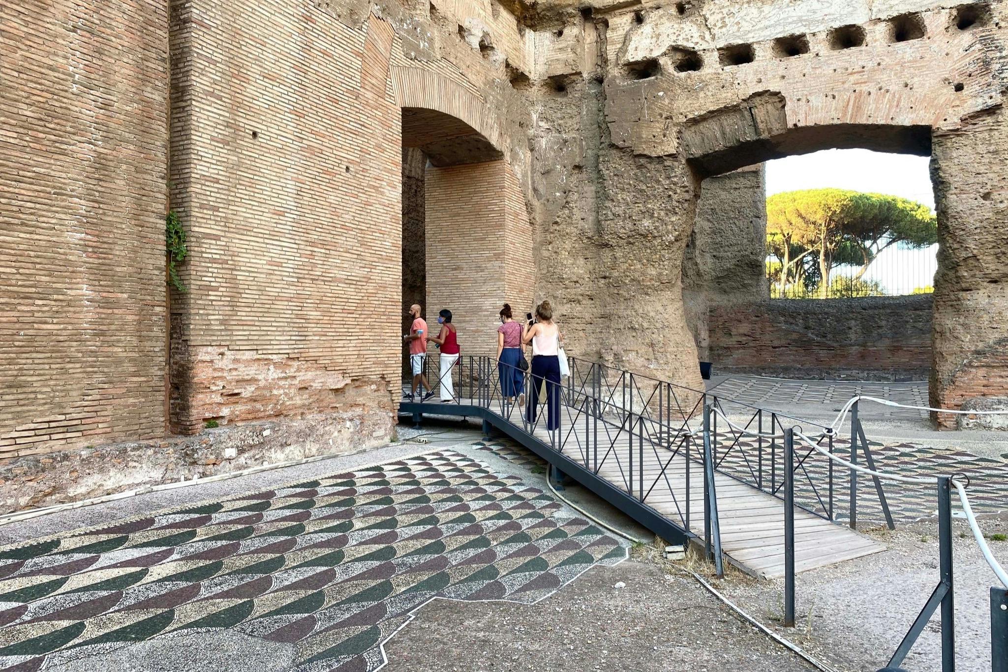 Carcalla baths with visitors