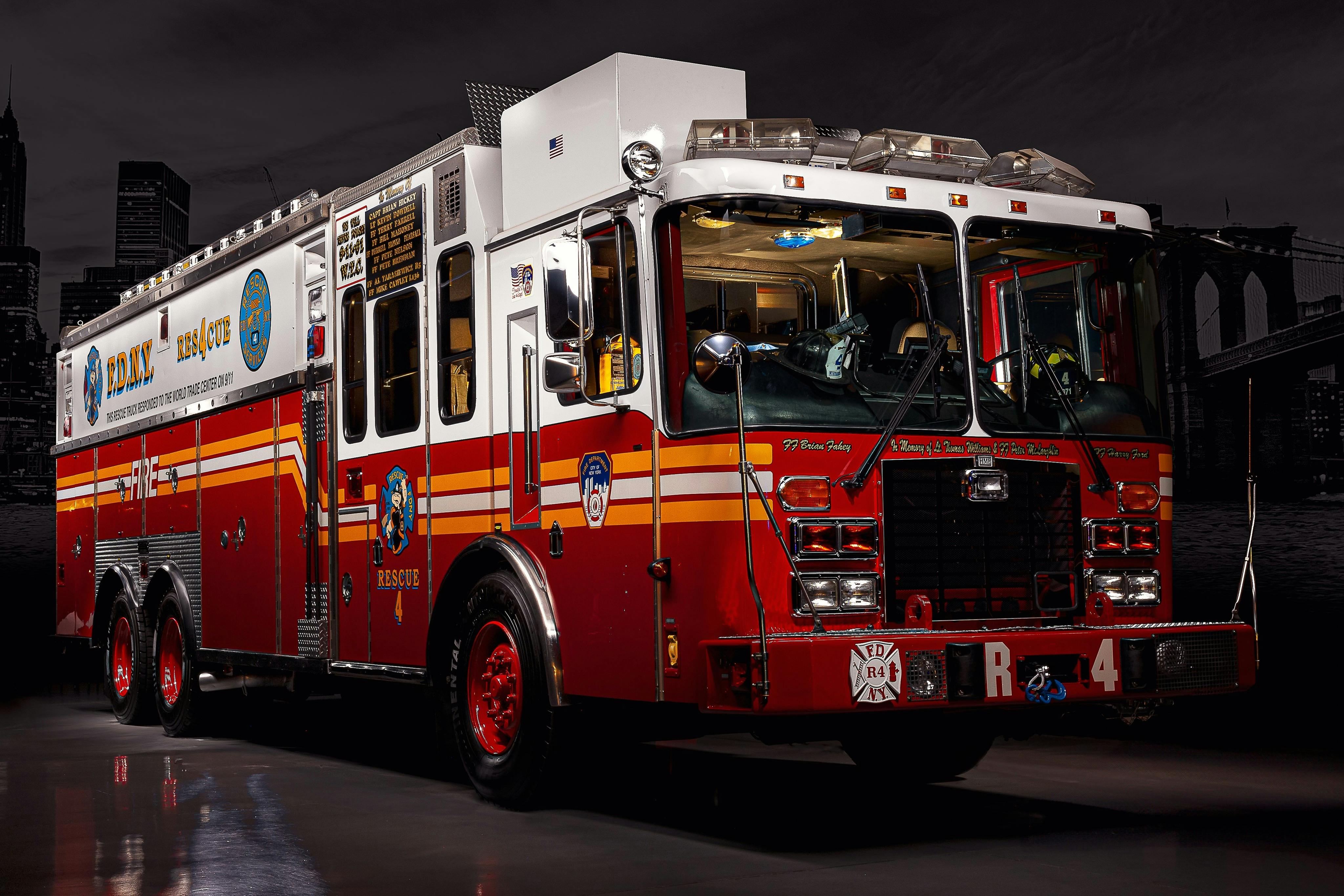 1996 HME Saulsbury Heavy Rescue