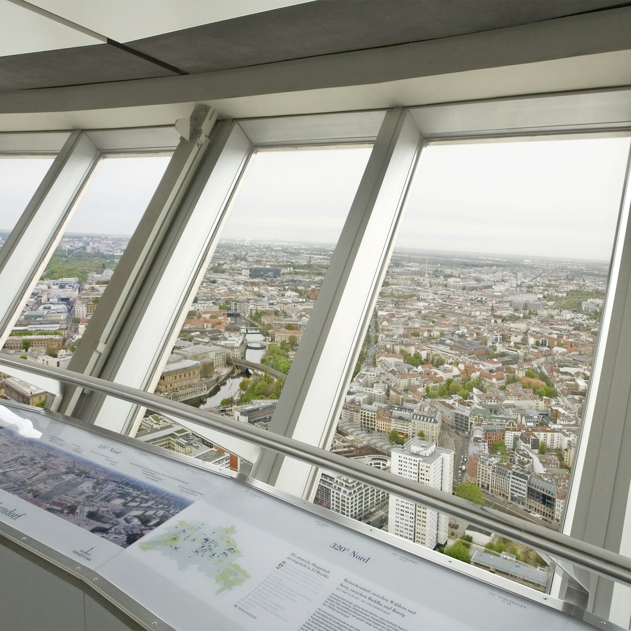 Torre de TV de Berlín: Pausa de la tarde más alta - Alojamientos en Berlín