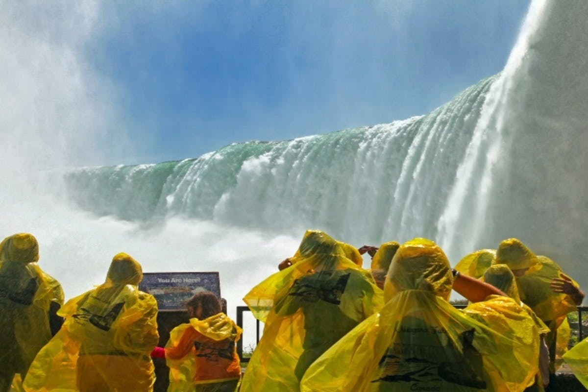 Niagara Falls Above & Behind Walking Tour
