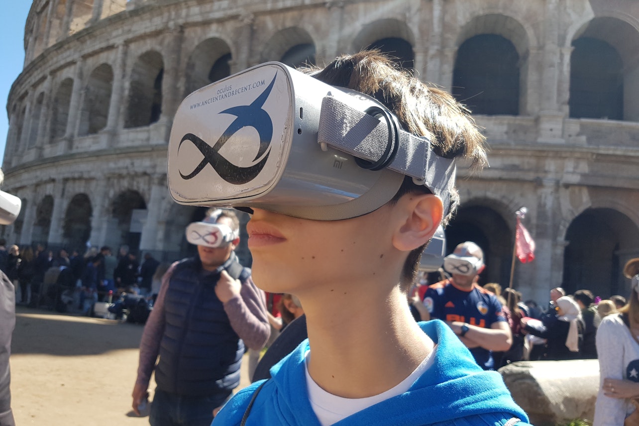 Coliseu, Fórum Romano e Colina Palatino: Entrada Prioritária & Experiência VR - Acomodações em Roma