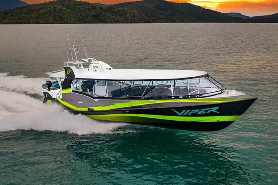 Viper: Outer Great Barrier Reef + Whitehaven + Hill Inlet
